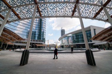 iş Milano Unicredit kule kurma