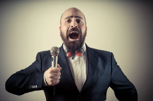 Grappige elegante zanger baard — Stockfoto