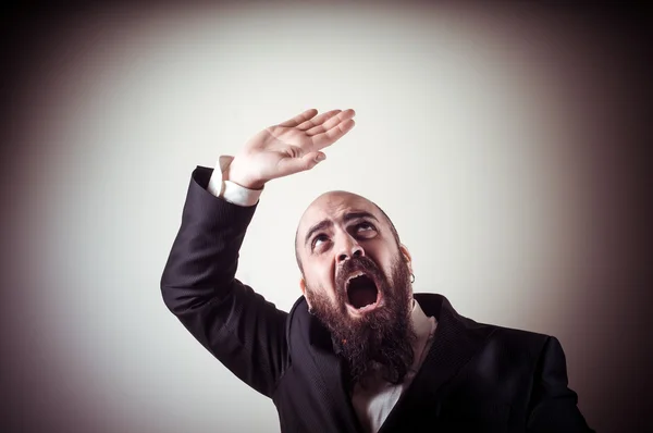 Gracioso miedo elegante barbudo hombre — Foto de Stock