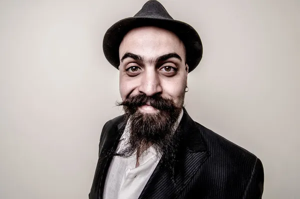 Uzun sakal ve bıyık hipster — Stok fotoğraf