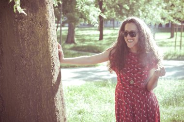 Doğu hipster vintage kadın tonları ile