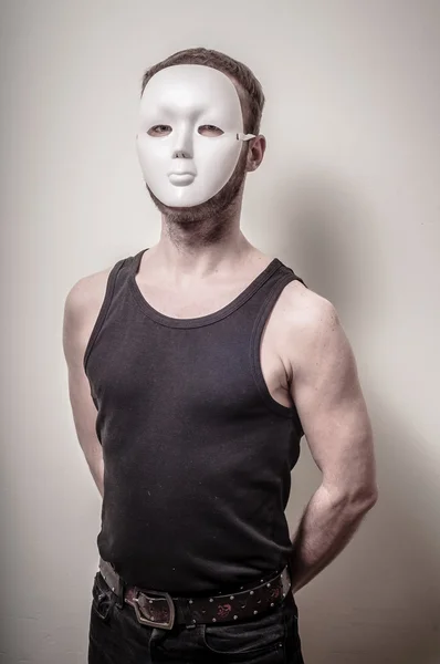 Homem com máscara branca — Fotografia de Stock