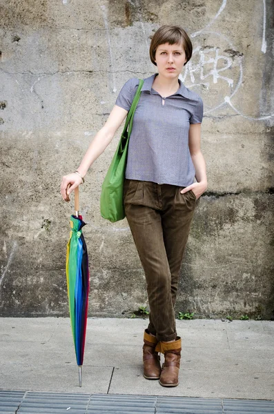 Joven hermosa mujer hipster — Foto de Stock