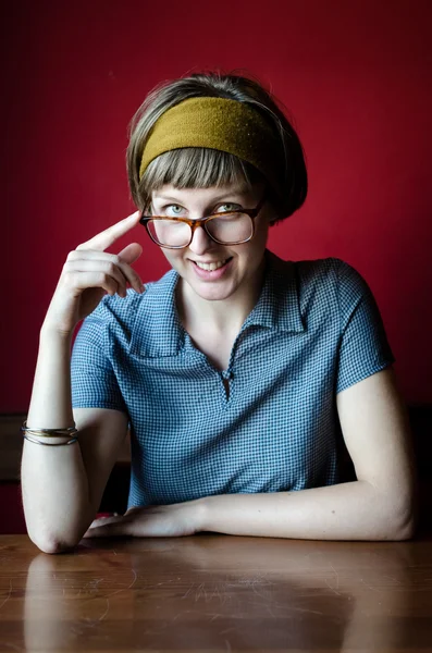 Jonge mooie hipster vrouw — Stockfoto