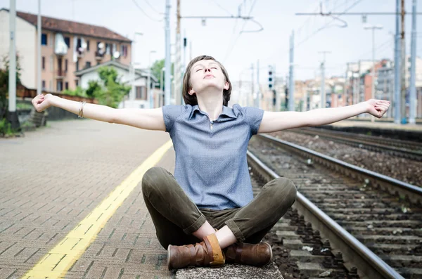 Jonge mooie hipster vrouw — Stockfoto