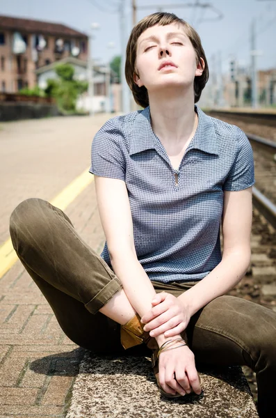 Jovem bela mulher hipster — Fotografia de Stock