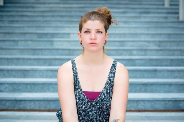 Beautiful stylish modern young woman — Stock Photo, Image