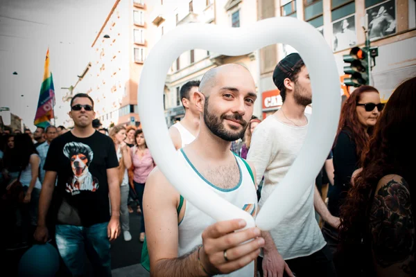 Gay Pride sfilata a Milano il 29 giugno 2013 — Foto Stock