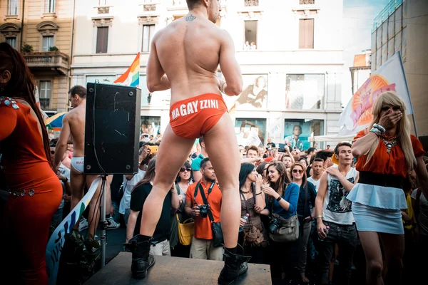 29 Haziran 2013 Milano'da gay pride parade — Stok fotoğraf