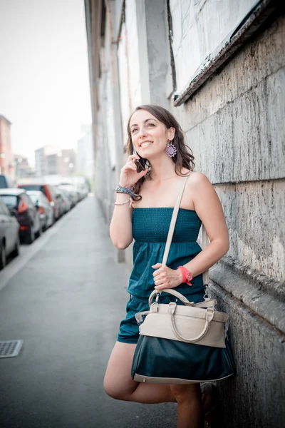 Beautiful woman on the phone — Stock Photo, Image