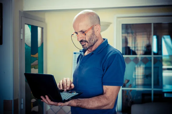 Hombre de mediana edad — Foto de Stock