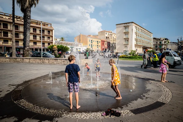 阿尔盖罗撒丁岛的城市在夏天 2013 — 图库照片