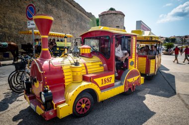 Sardunya Alghero şehirde yaz 2013