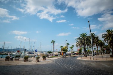 Sardunya Alghero şehirde yaz 2013