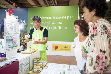 vegan fest sana Bologna Eylül 2013 tarihinde