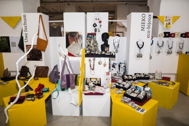 Bu yüzden kritik tarih 20 Eylül 2013 kadar Moda Fuarı Milano