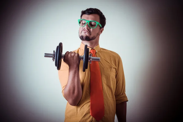 Engraçado louco jovem halterofilismo — Fotografia de Stock