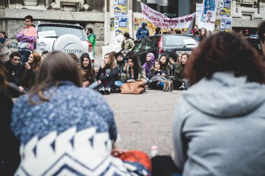 Milan öğrenciler tezahürü 4 Ekim 2013 tarihinde