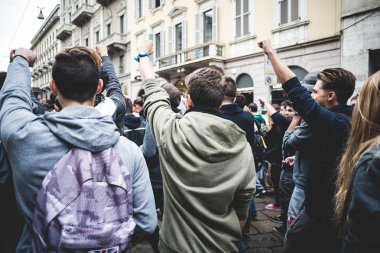 Milan öğrenciler tezahürü 4 Ekim 2013 tarihinde