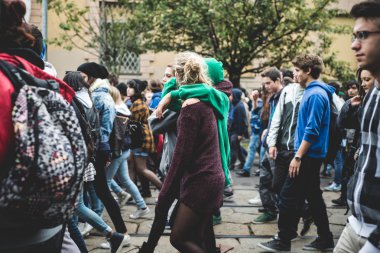 Milan öğrenciler tezahürü 4 Ekim 2013 tarihinde