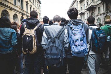 Milan öğrenciler tezahürü 4 Ekim 2013 tarihinde