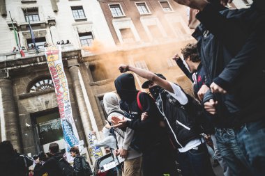 Milan öğrenciler tezahürü 4 Ekim 2013 tarihinde