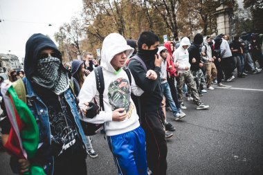 Milan öğrenciler tezahürü 4 Ekim 2013 tarihinde