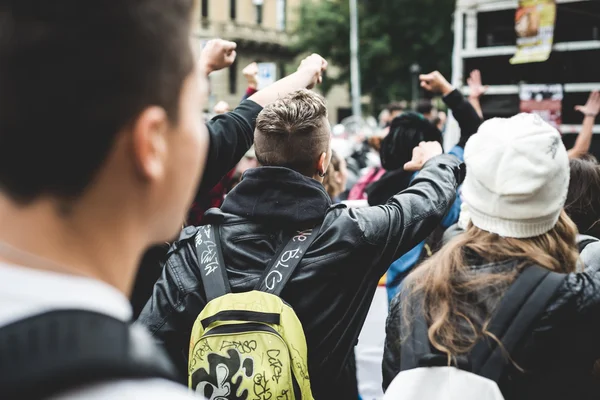 Manifestação dos estudantes de Milão em 4 de outubro de 2013 — Fotografia de Stock