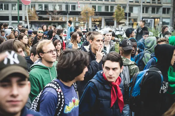 Manifestacja studentów Mediolan 4 października 2013 r. — Zdjęcie stockowe