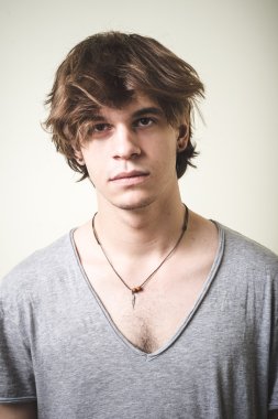 şık genç sarışın hipster adam