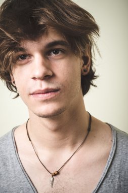 şık genç sarışın hipster adam