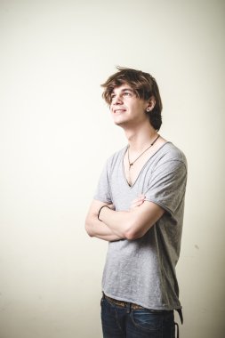 şık genç sarışın hipster adam