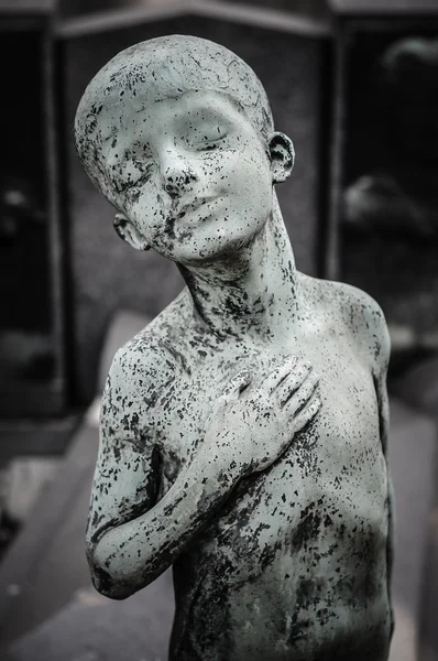 Estátua do cemitério assustador — Fotografia de Stock