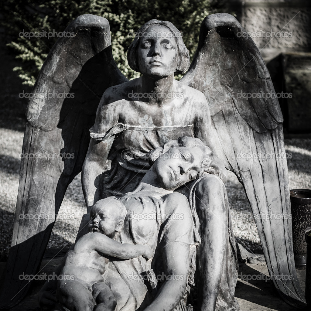 Scary cemetery statue — Stock Photo © peus 34394635