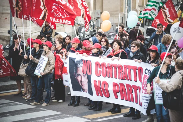 National Strike of tourism in Milan on October, 31 2013 — Stock Photo, Image