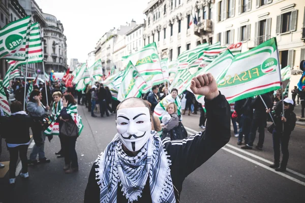 National Strike of tourism in Milan on October, 31 2013 — Stock Photo, Image