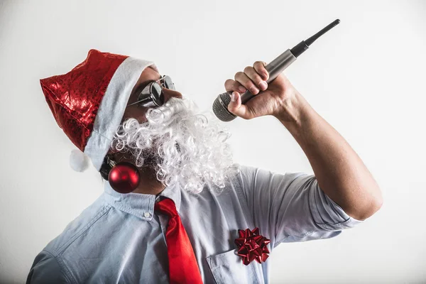 Funny santa claus babbo natale singing — Stock Photo, Image