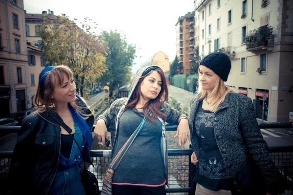 Drie vrienden vrouw — Stockfoto