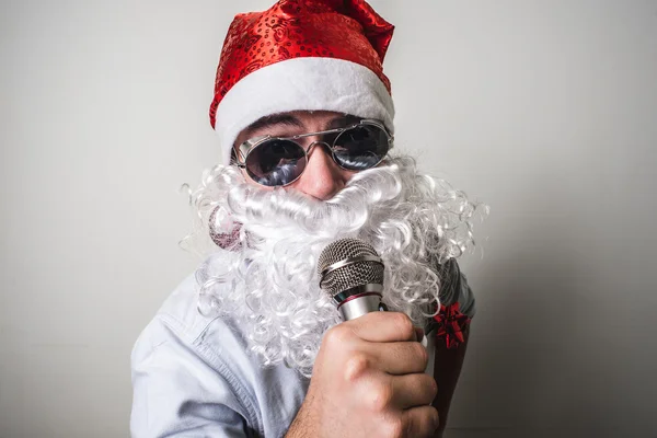 Zábavné santa claus babbo natale zpěv — Stock fotografie