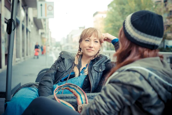 Drie vrienden vrouw — Stockfoto