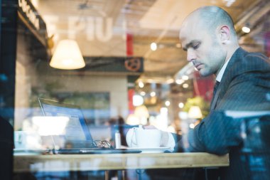 başarılı bir şık şık iş adamı