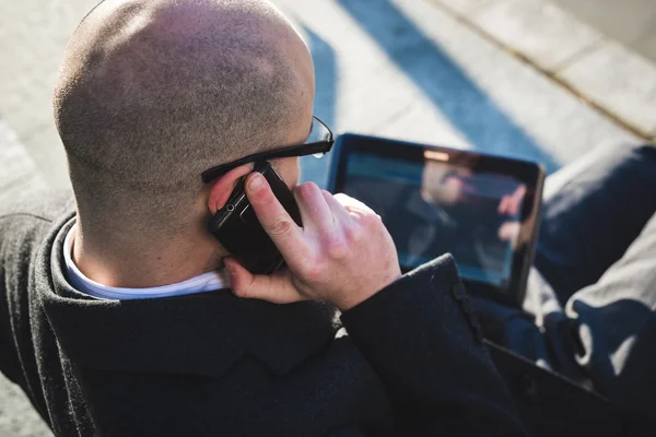 Succès élégant homme d'affaires à la mode — Photo