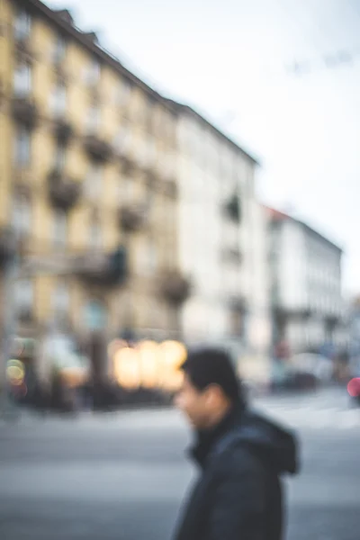 Blurred city and people — Stock Photo, Image