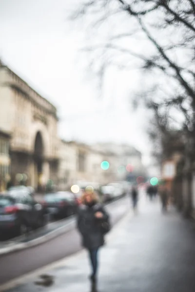 Blurred city and people — Stock Photo, Image