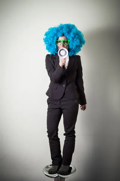 Funny blu wig beautiful young businesswoman — Stock Photo, Image