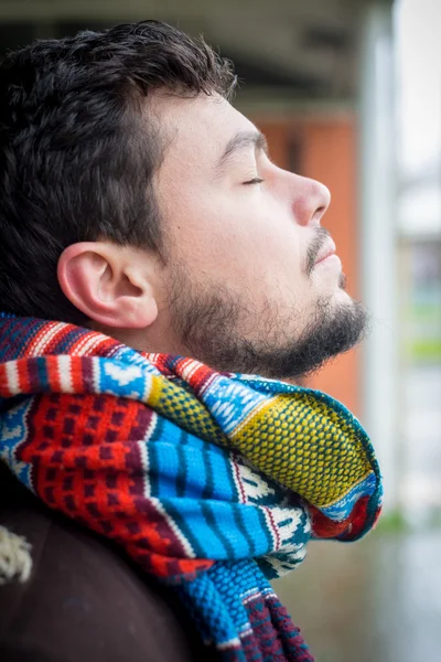 Joven hombre con estilo — Foto de Stock