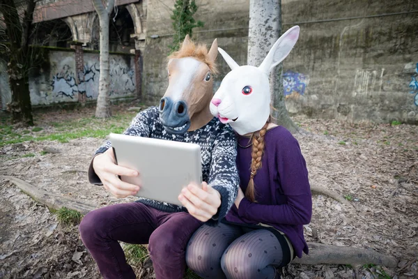 Young hipster couple — Stock Photo, Image