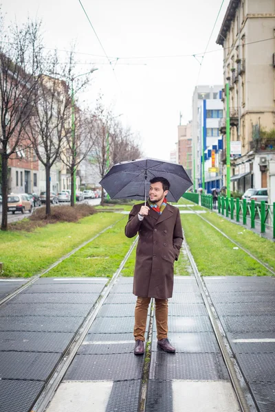 Elegantní mladý muž — Stock fotografie