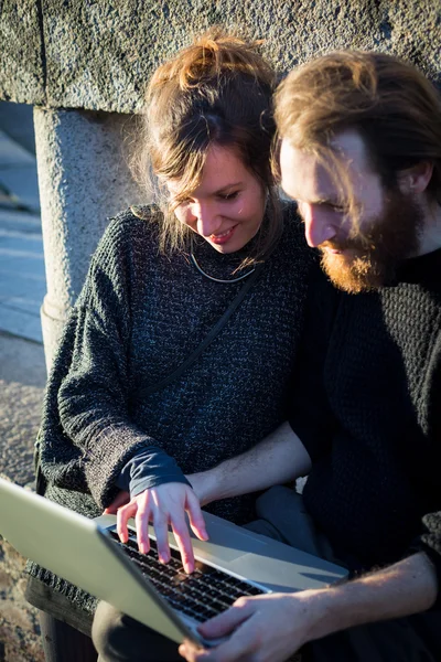 Couple lifestyle outdoor — Stock Photo, Image