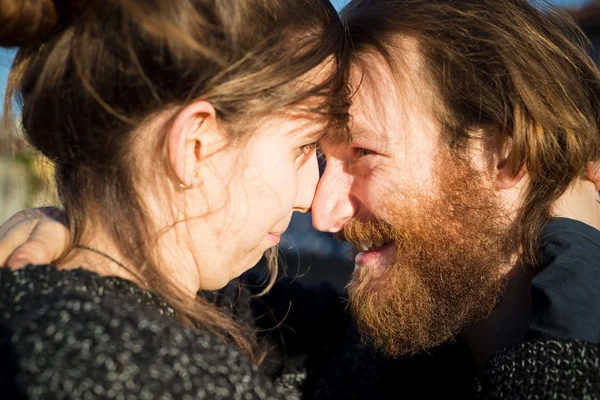 Pareja estilo de vida al aire libre — Foto de Stock